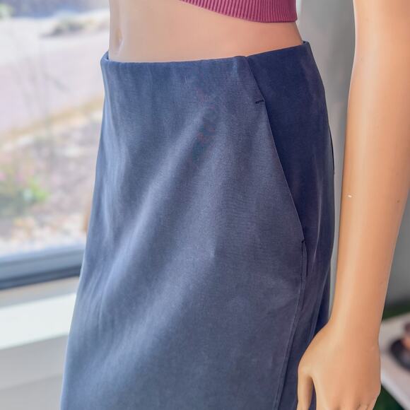 Lululemon, Softstreme High Rise Midi Slim Fit Skirt, Women's 6, Slate Gray - Picture 9 of 11